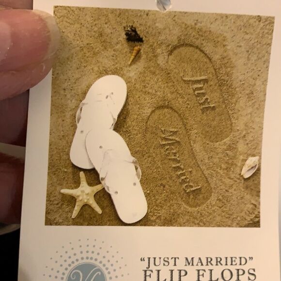 Victoria Lynn “Just married” flip-flops size small 5-6 or size medium 7-8.  NWT - Picture 8 of 8